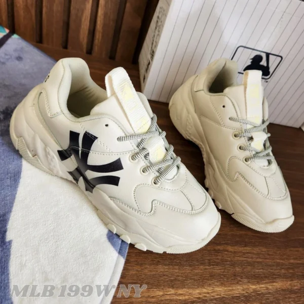 Sepatu New Balance 221 V3 Grey - NB 890 - Gambar 4