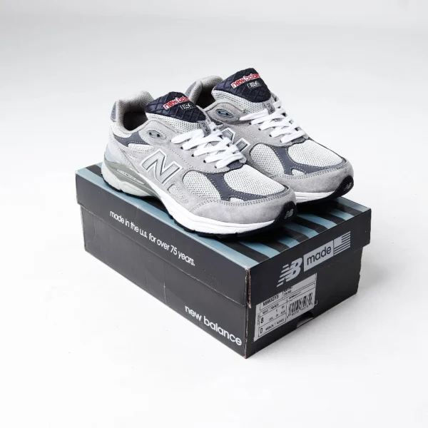 Sepatu New Balance 221 V3 Grey - NB 890 - Gambar 2
